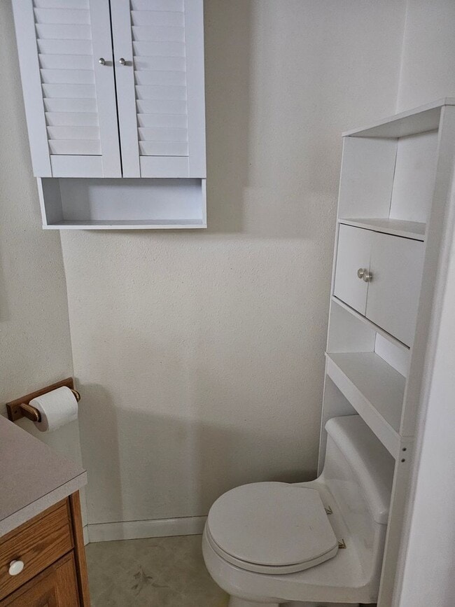 Building Photo - 837 W 30 S St