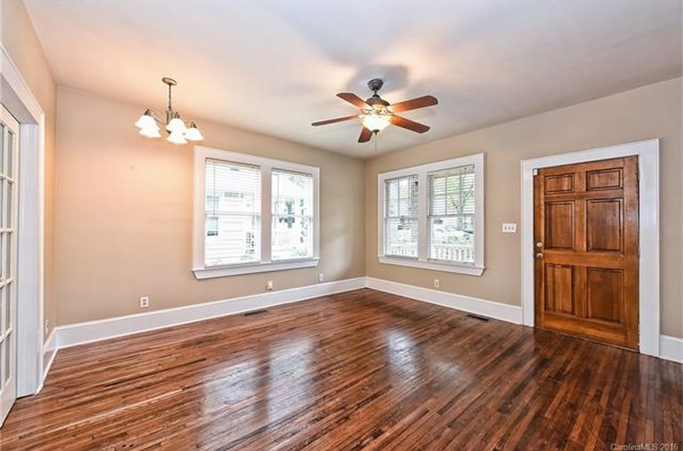 Living Room/Dining Room - 322 Walnut Ave