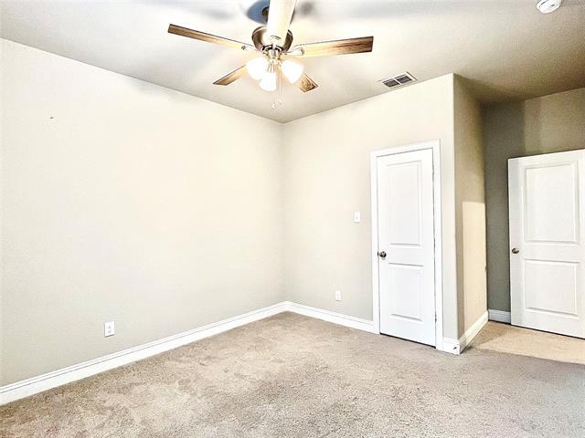 Building Photo - 6004 Horsetail Dr