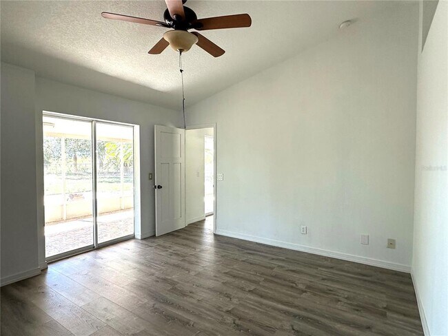 Building Photo - 4395 Hansard Ave