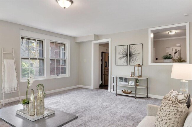 Building Photo - 7117 Delmar Blvd