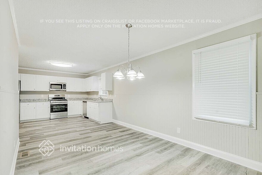 Building Photo - 201 Chatooga Dr