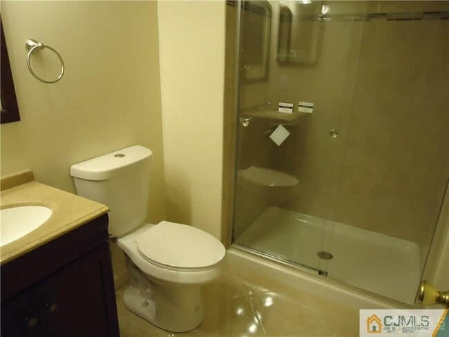 Building Photo - 80 Goodwin Dr