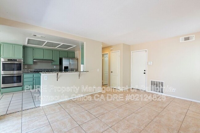 Building Photo - 25206 Parkcrest Dr