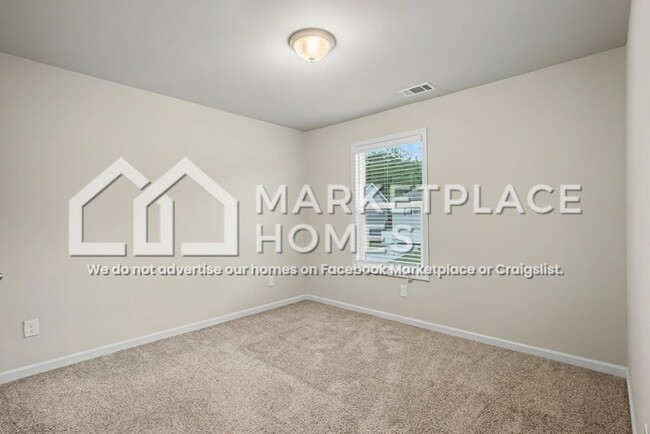 Building Photo - 215 W L Miller Dr