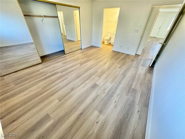 Building Photo - 8410 Eldora Ave