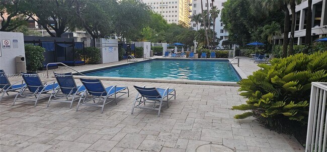 Primary Photo - 800 N Miami Ave