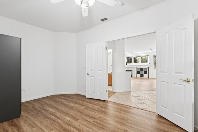 Building Photo - Single-Story 3-Bedroom with 3-Car Garage in Mace Ranch