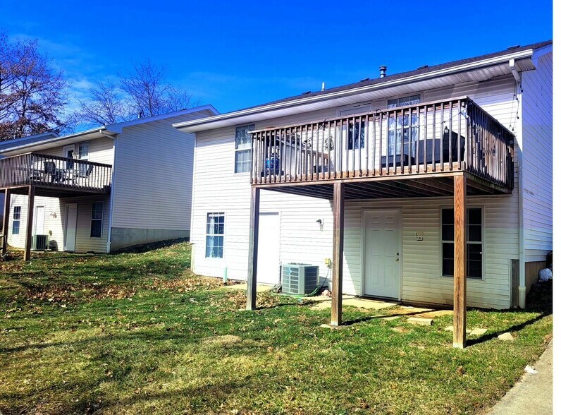 Building Photo - 800 Huntridge Dr