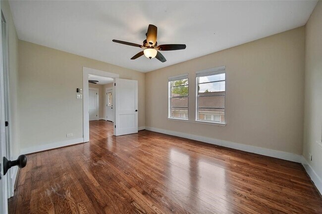 Building Photo - 4821 Rusk St