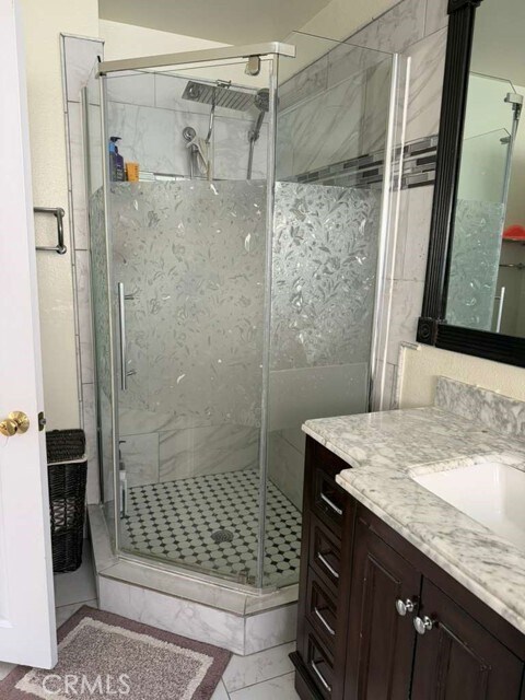 Building Photo - 6601 Woodlake Ave