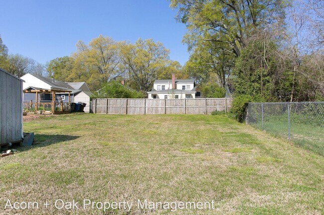 Building Photo - 2 br, 1 bath House - 1305 Sedgefield St.