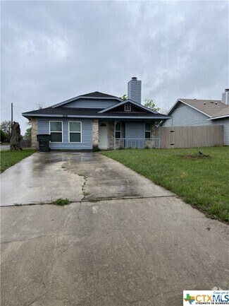 Building Photo - 2216 Cimmaron Dr