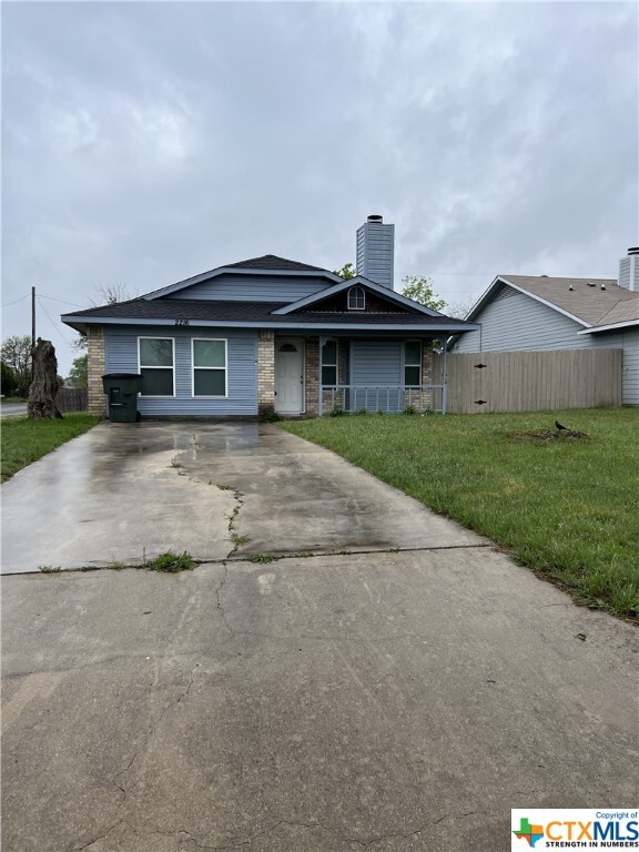 Primary Photo - 2216 Cimmaron Dr
