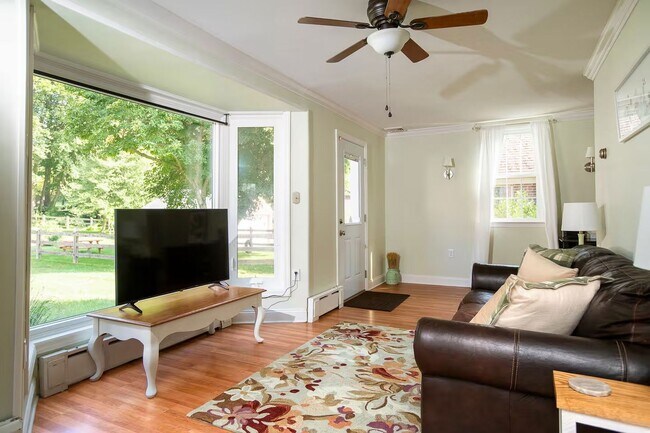 Building Photo - 149 Kready Ave