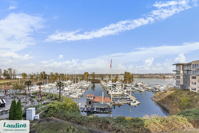 Building Photo - 11505 NE Yacht Harbor Dr