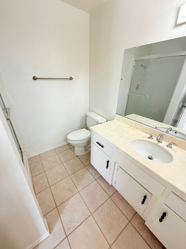 Building Photo - 4625 Karnes Rd