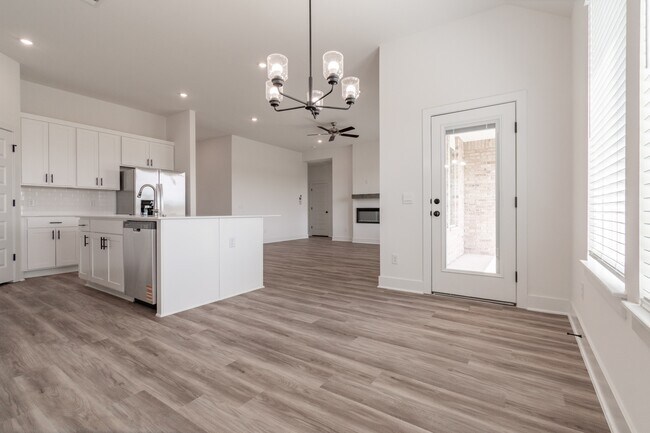 Building Photo - 587 W Gosling Isle