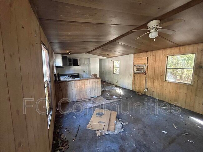 Building Photo - 320 Coleman Rd
