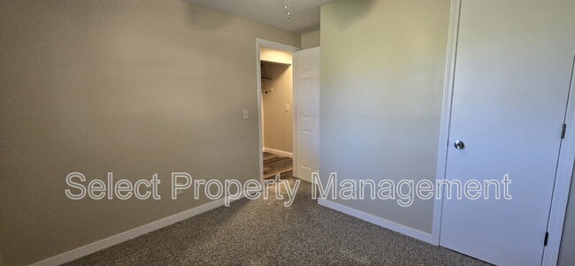 Building Photo - 2801 Sandarac Ln