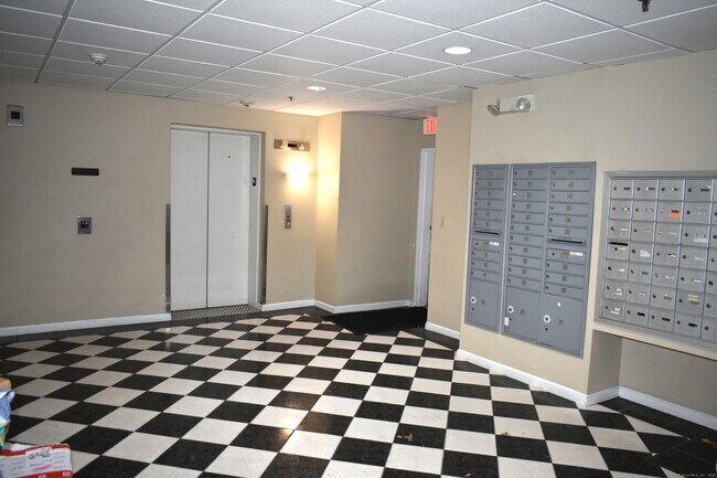 Building Photo - 2660 North Ave