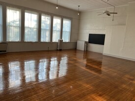 Building Photo - 105 Whipple Rd