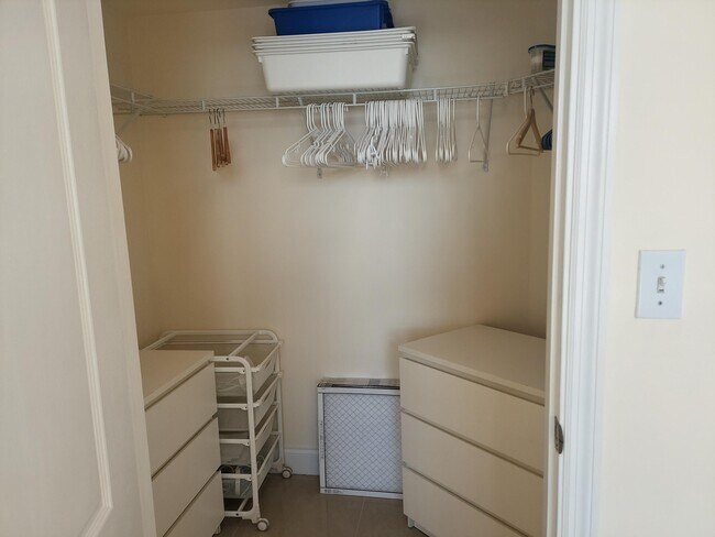 Building Photo - 100 N Federal Hwy