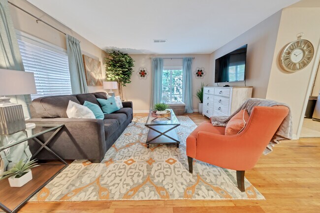 Building Photo - 4808 Woodhead St