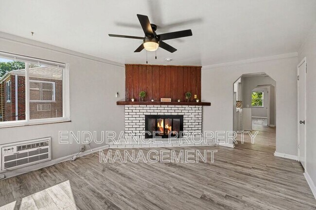 Building Photo - 629 Maple Dr