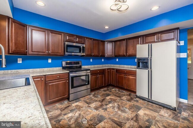 Building Photo - 3204 Norma Dr