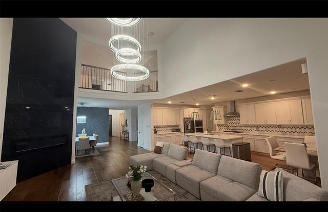 Building Photo - 2417 Flower Petal Rd