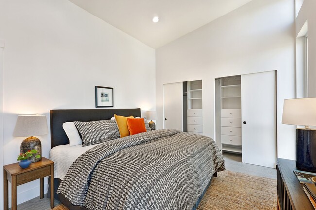 Building Photo - 2bd/1.5ba Seattle Condo