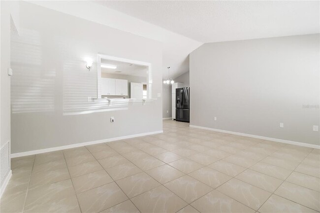 Building Photo - 3014 Windchime Cir W