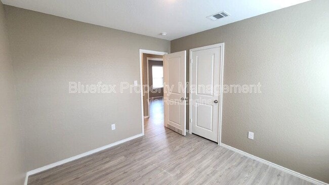 Building Photo - 13869 Llama Pl