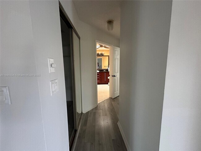 Building Photo - 13174 La Lique Ct