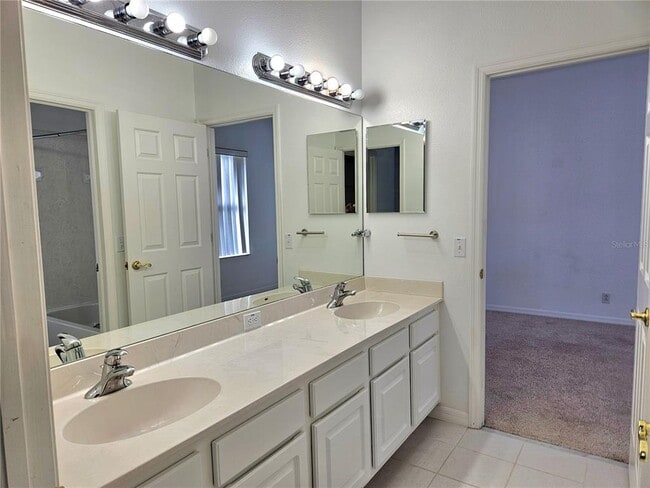 Building Photo - 2307 Messenger Cir