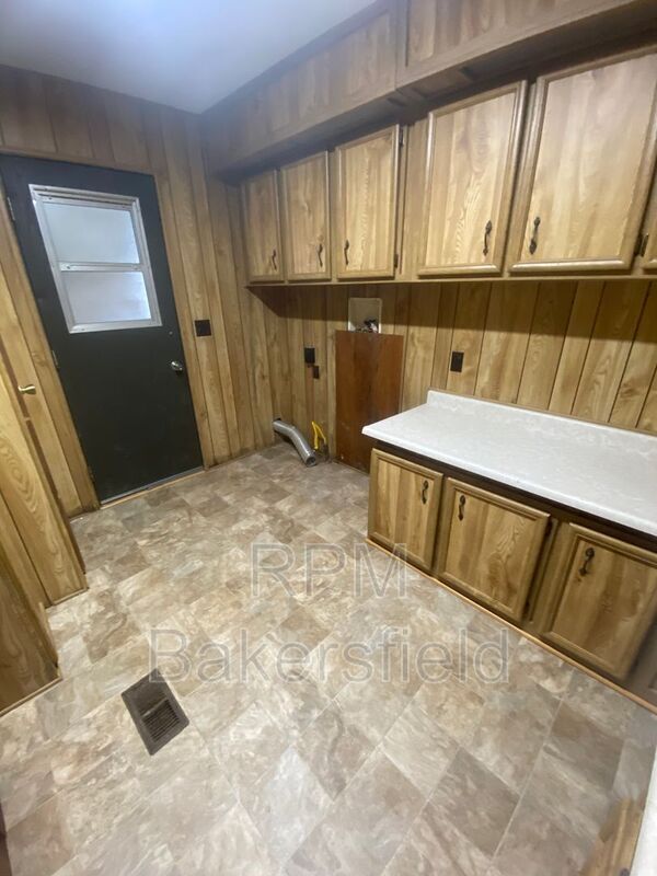 Building Photo - 12604 Ashe Rd