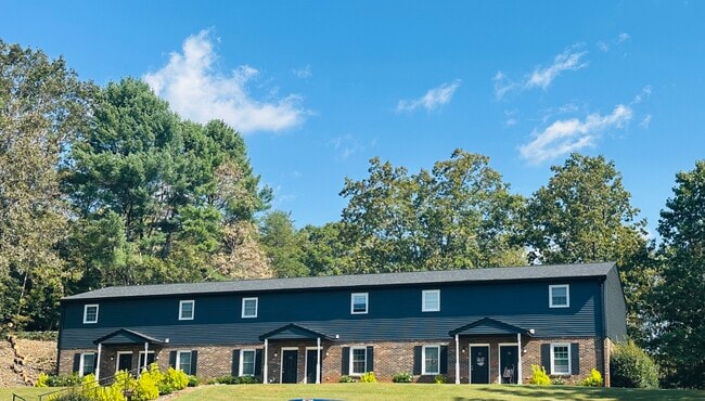 Building Photo - 4152 Cherrywood Dr