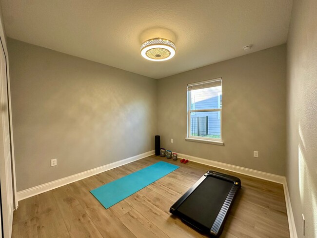 Building Photo - Serene Cul De Sac Home with Gorgeous Views!