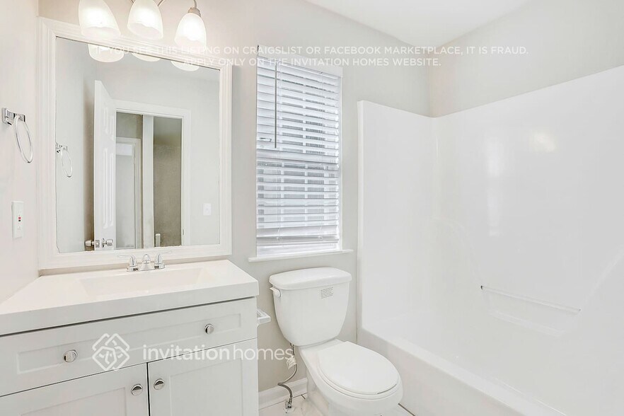 Building Photo - 3863 Creekbank Cove