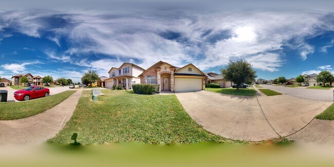 Building Photo - REMODELED BEAUTY WAITING FOR YOU BY FORT H...