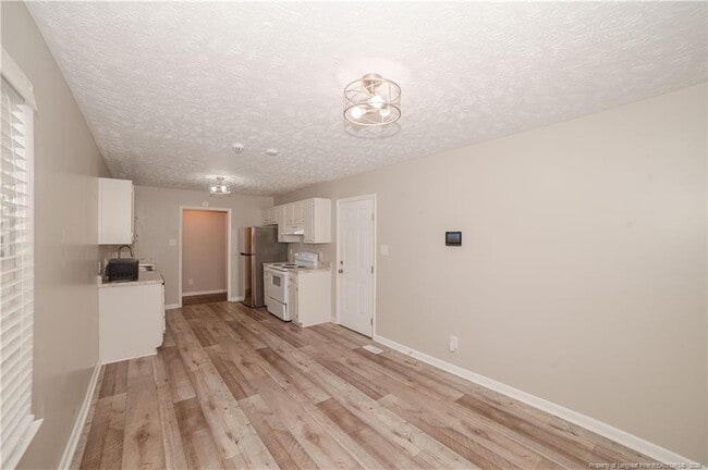 Building Photo - 6615 Grist Mill Rd