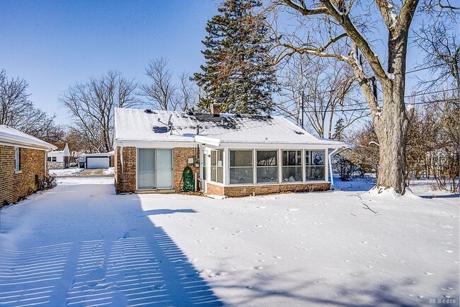 Building Photo - 17555 Howe Ave