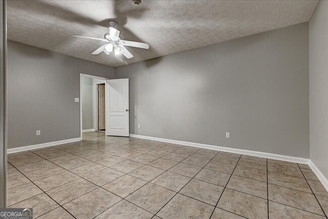 Building Photo - 56 Driftwood Ct