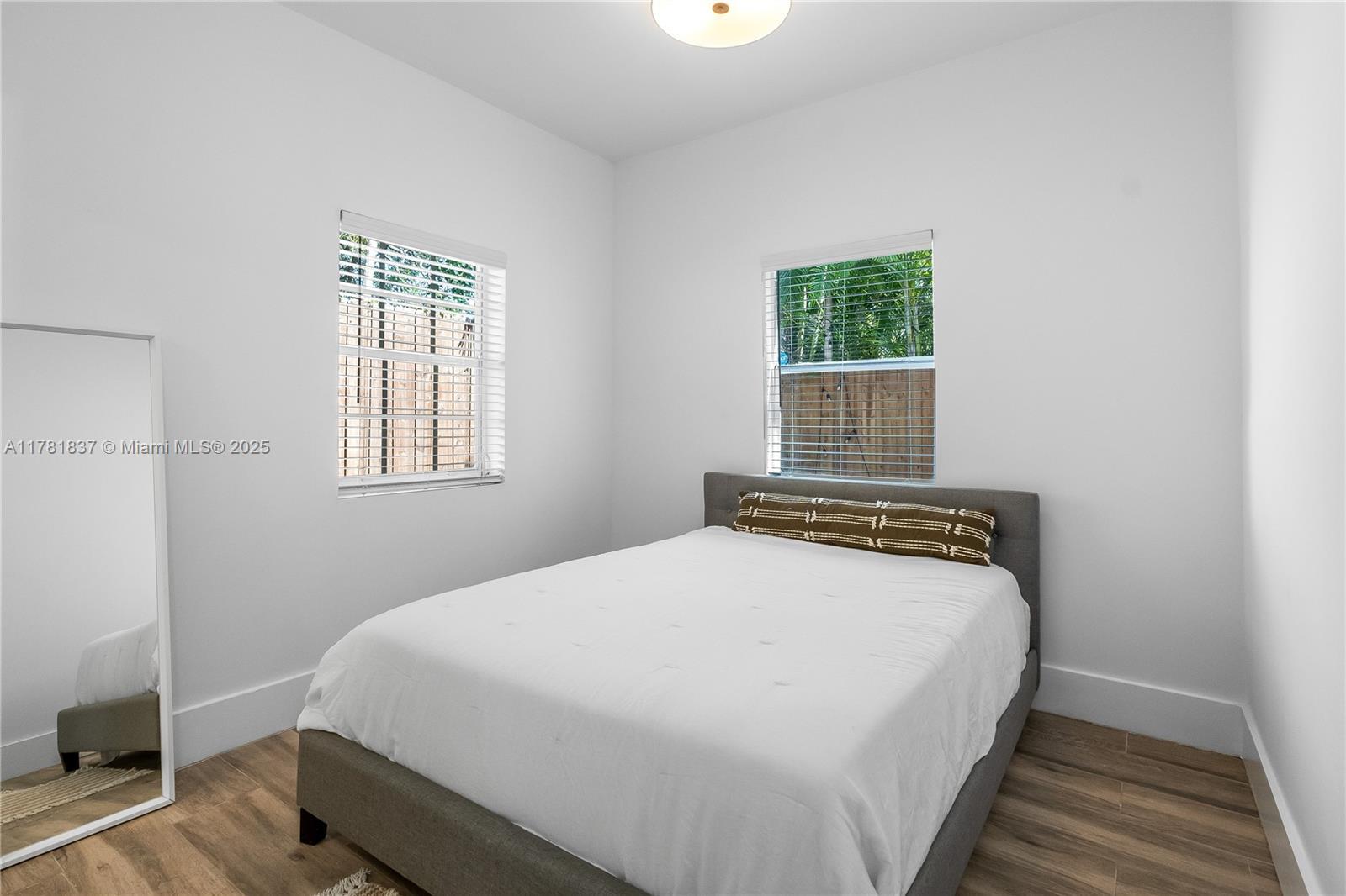 Building Photo - 829 Lorca St