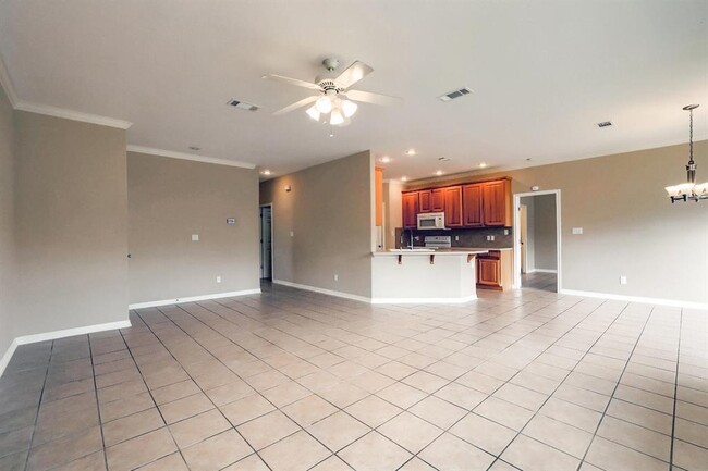 Building Photo - 21501 Boggy Ford Rd