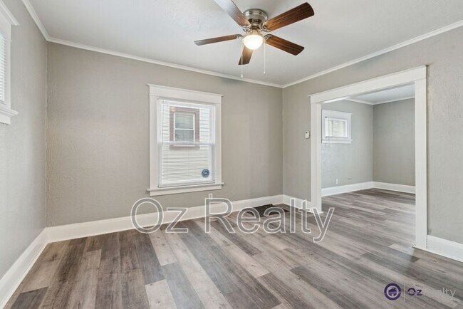 Building Photo - 436 Danberry St