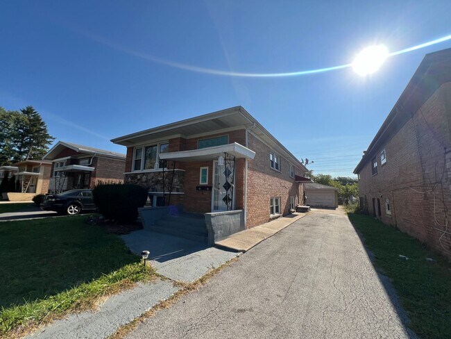 Primary Photo - 14355 Park Ave