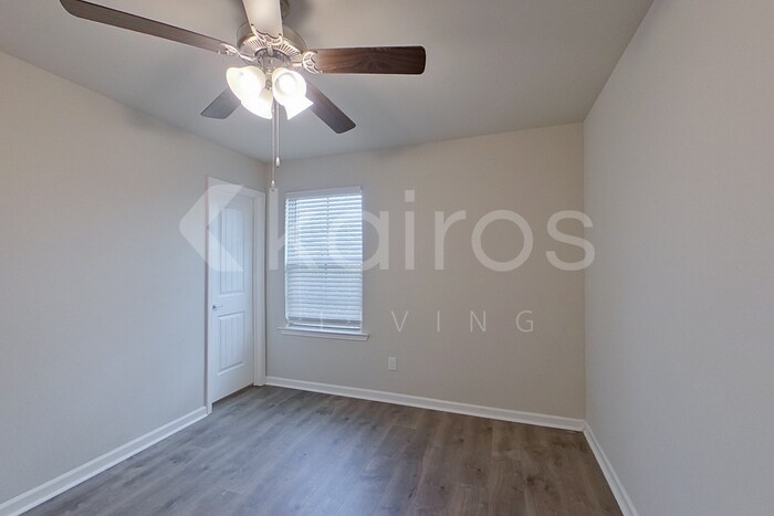 Building Photo - 206 Yardley Ct