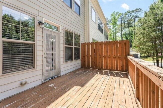 Building Photo - 2413 Misty Hollow Pl